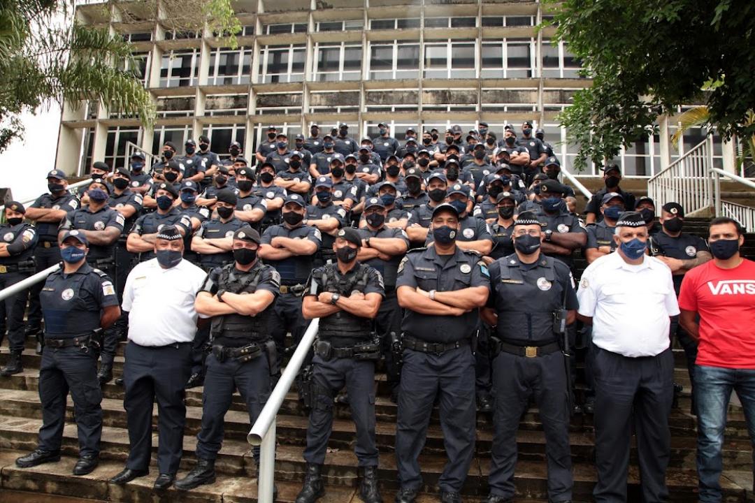 Guardas Municipais de Santos começam a atuar com armas de fogo após capacitação