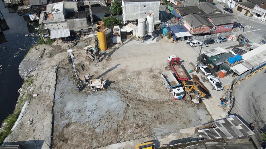 Obras para novo sistema contra alagamentos na Zona Noroeste continuam