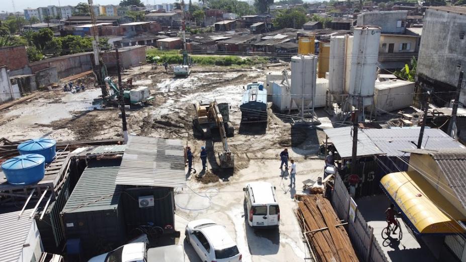 Obra contra enchentes em Santos está na segunda etapa das fundações