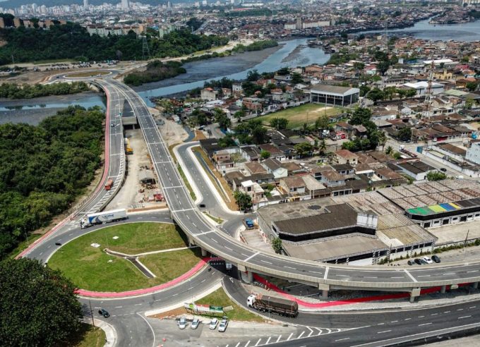 Avança construção de viaduto na Nova Entrada de Santos. Veja a interdição de trânsito a partir de segunda￼