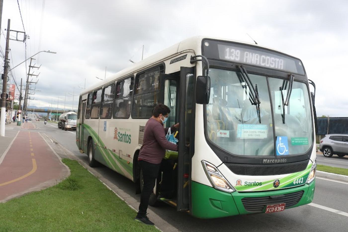 Linha de ônibus muda trajeto para melhorar atendimento a bairro de Santos