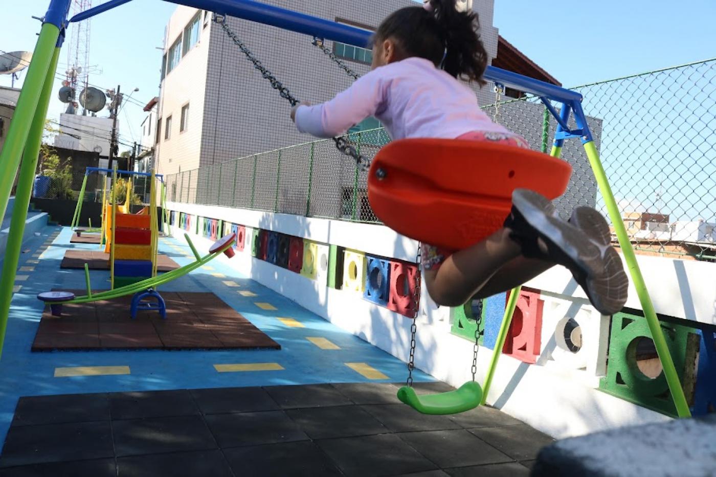 Morro do São Bento recebe novo espaço de lazer para crianças