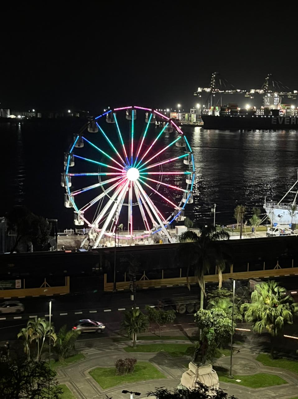 Parque Valongo é inaugurado com show e roda gigante