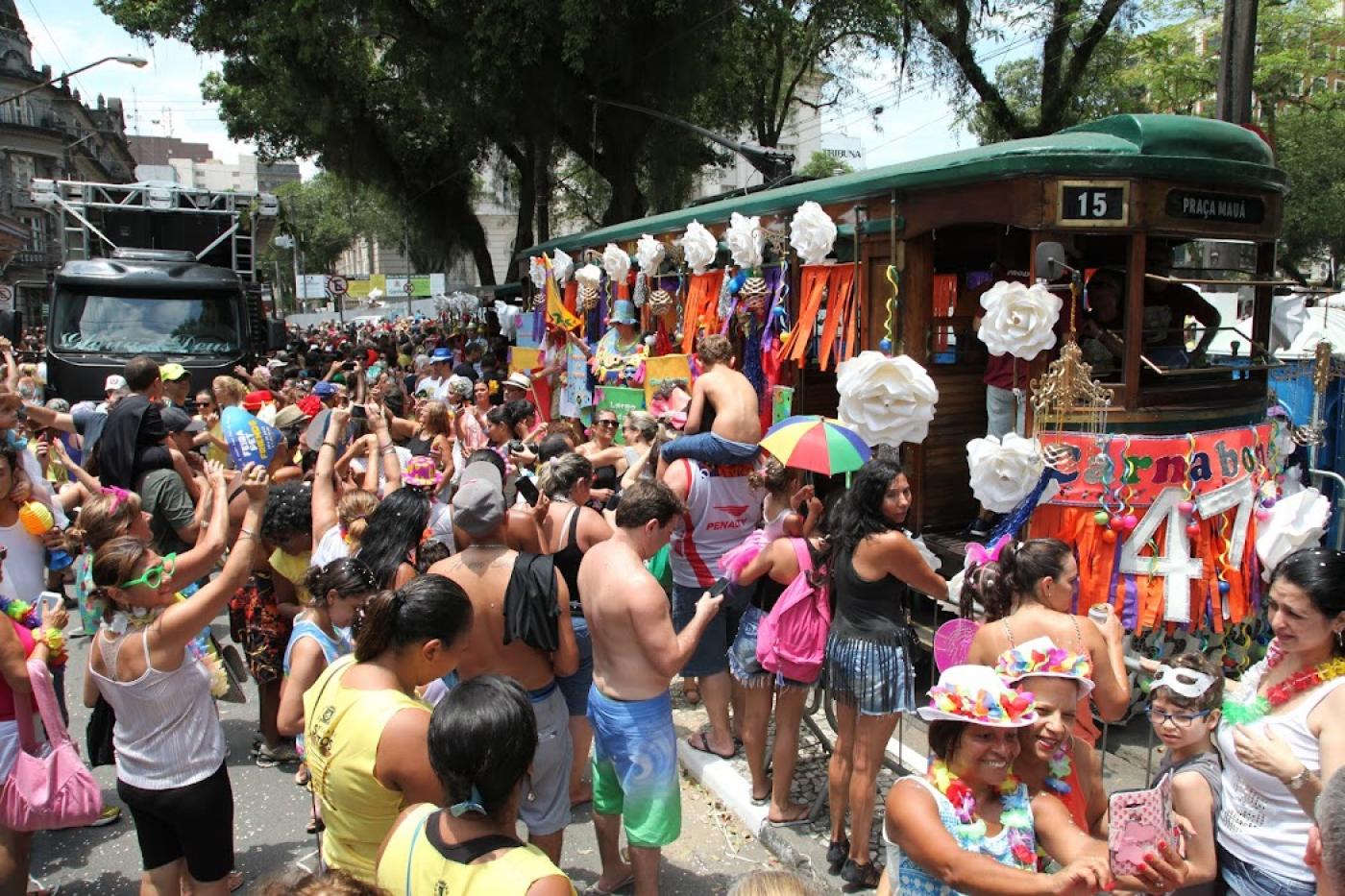 Carnabonde em Santos completa 25 anos