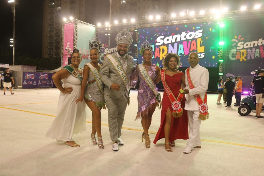 Baile de Carnaval 60+ agita Carnaval em Santos