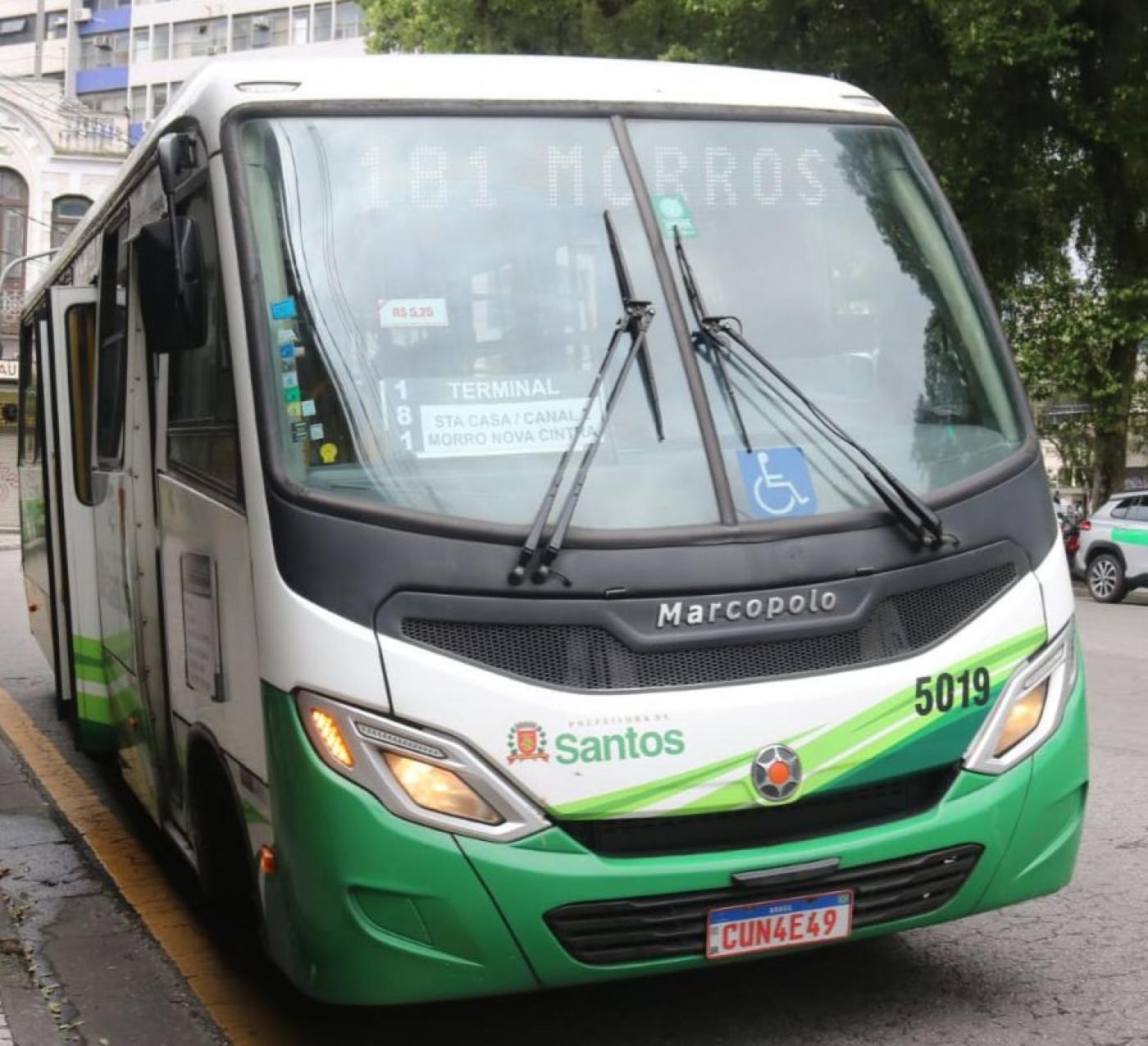 Ônibus que atendem morro de Santos mudam itinerário