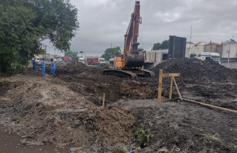 Prefeitura inicia obras na Alemoa para melhorar drenagem e acesso ao porto