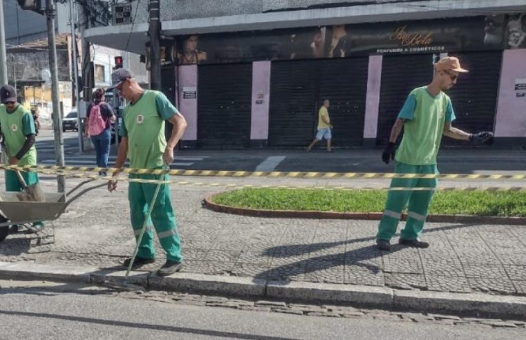 Recuperação de calçadas chega ao Centro de Santos