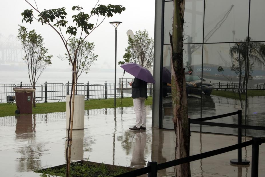 Fim de semana em Santos terá mudança no tempo com chegada de frente fria
