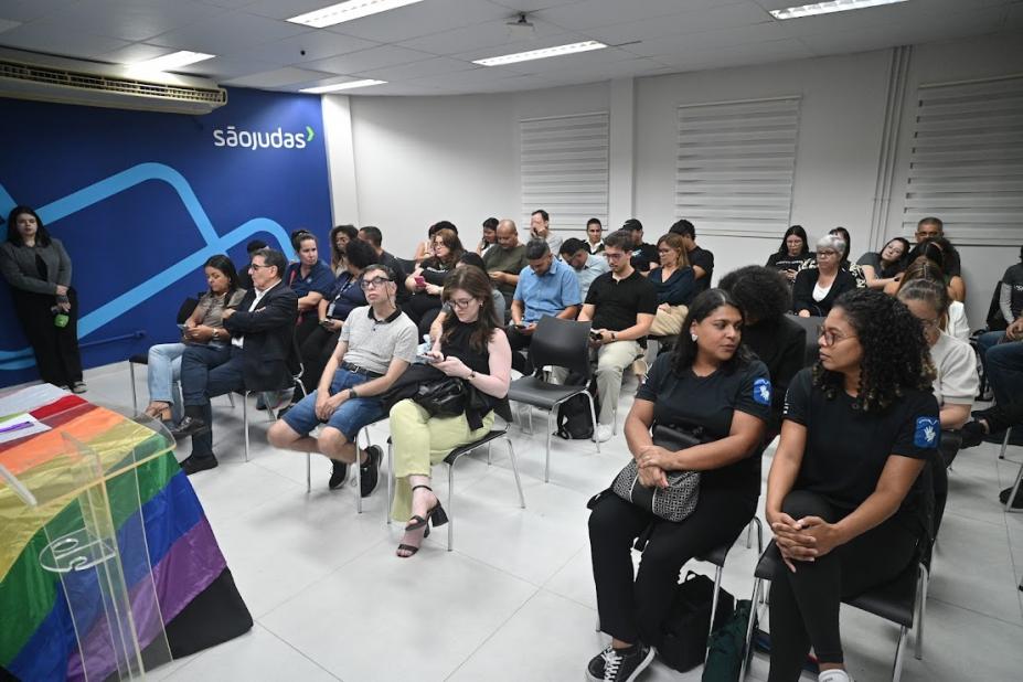 Santos inaugura ambulatório LGBT+