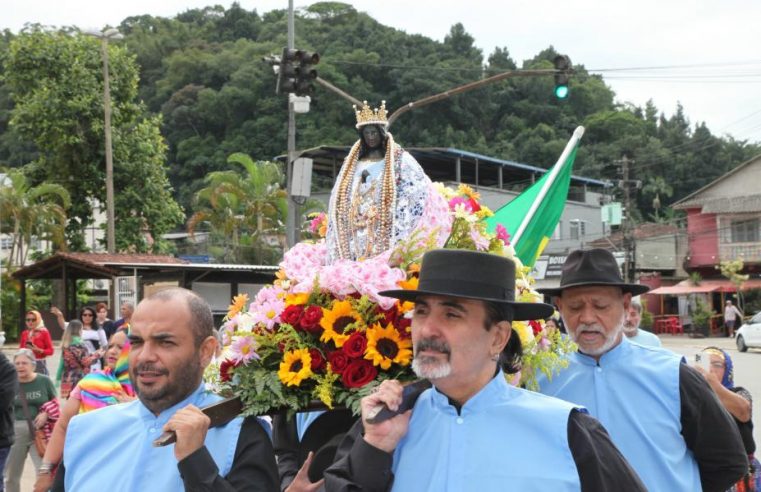 Festa em homenagem a Santa Sara Kali celebra fé e cultura no Nova Cintra