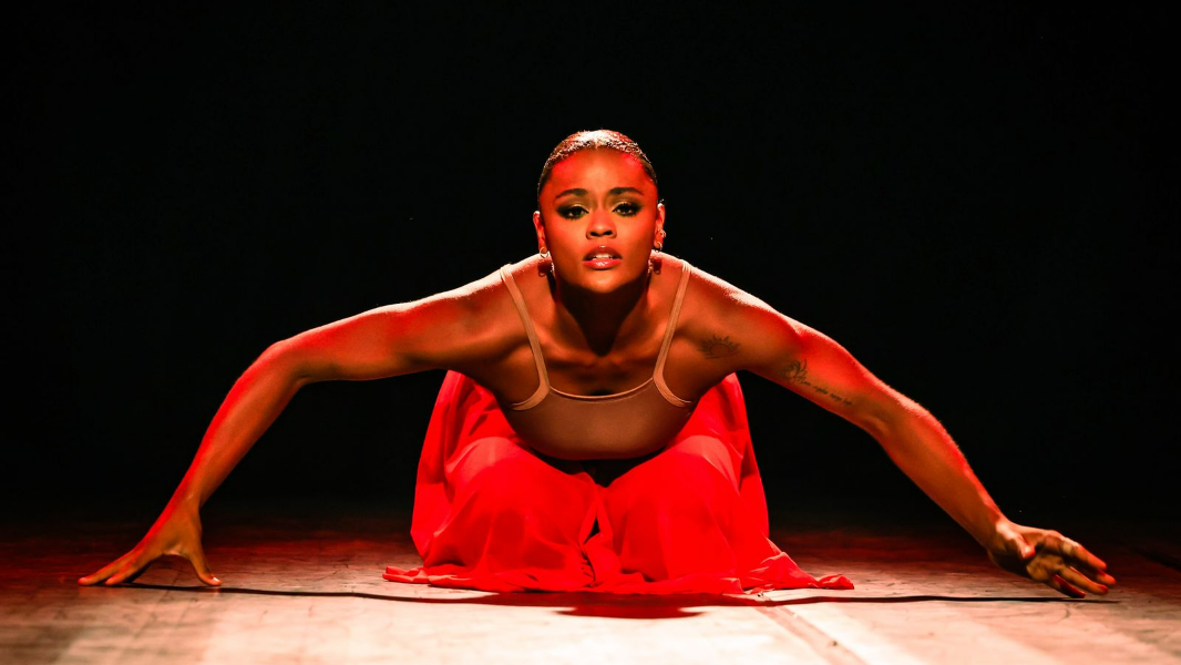 Dança e história feminina são destaques em espetáculo no Sesi Santos