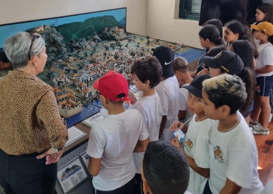 Maquete interativa no Outeiro de Santa Catarina revela o passado da cidade