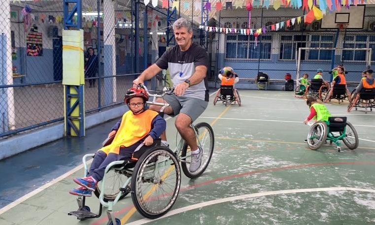Caravana Inclusiva leva esportes adaptados à Área Continental de Santos