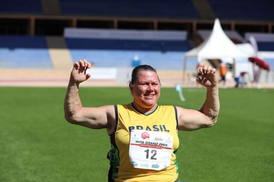 Beth Gomes conquista dois ouros no Meeting Paralímpico e inspira nova geração de atletas