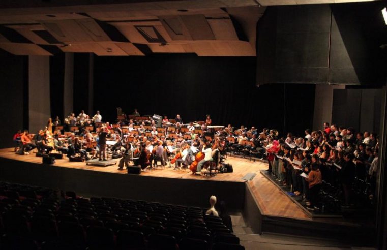 Orquestra Sinfônica Municipal de Santos celebra 30 anos com concertos grátis