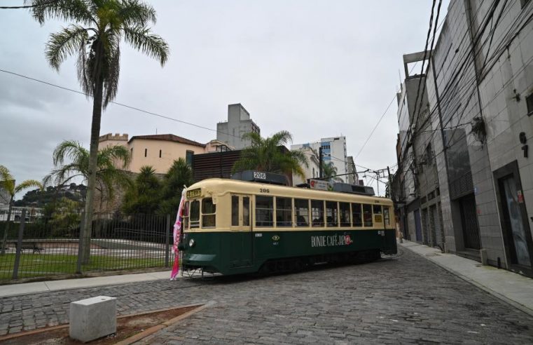 Linha Turística de Bondes de Santos bate recorde de passageiros em 2024