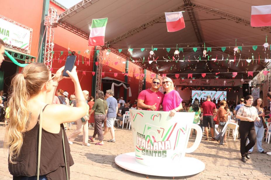 Festa de Italiana transforma Centro Histórico em pedacinho da Itália