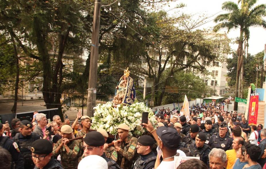 Santos celebra Dia da Padroeira com missas e procissão nesta segunda-feira (8)