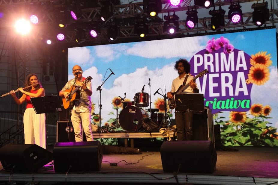 Primavera Criativa colore o Centro Histórico de Santos com flores, arte e gastronomia