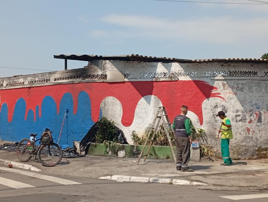 Zona Noroeste de Santos recebe ações contra descarte irregular de lixo e entulho