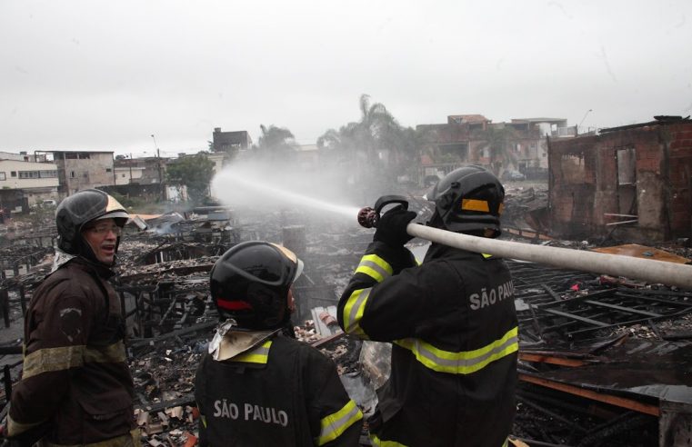 Cohab divulga lista de auxílio para vítimas de incêndio e convoca famílias