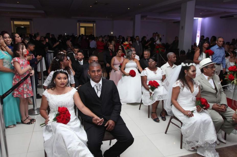Santos prorroga entrega de documentos do Casamento Comunitário 2025