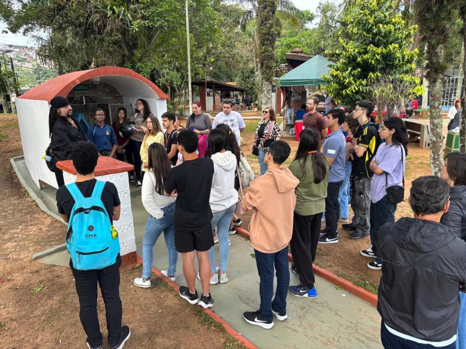 Câmara Jovem realiza visita técnica aos Morros e à Zona Noroeste