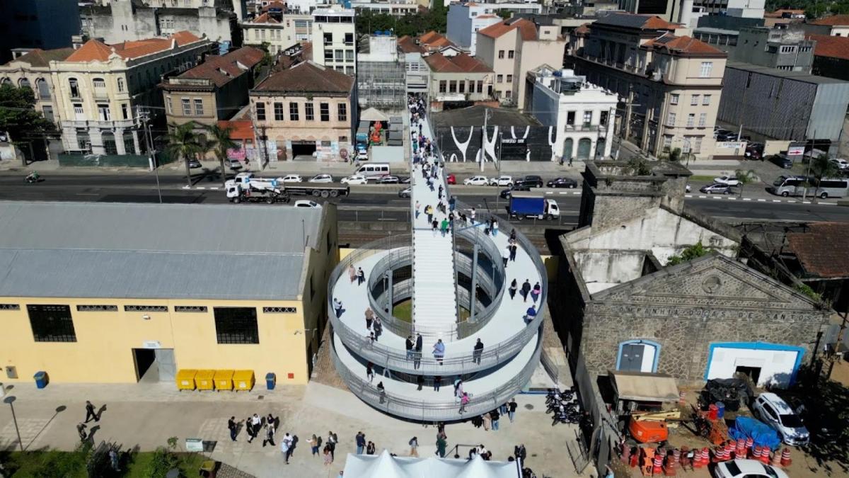 Parque Valongo, em Santos, vence prêmio de melhor obra portuária de 2025