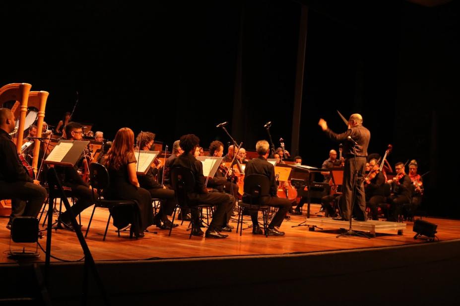 Sinfônica de Santos homenageia o maestro Roberto Sion em concerto especial
