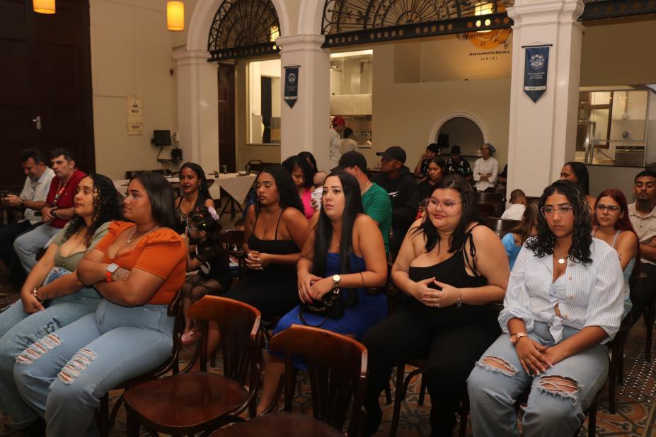 Restaurante-Escola celebra formatura e inicia novo ciclo de capacitação