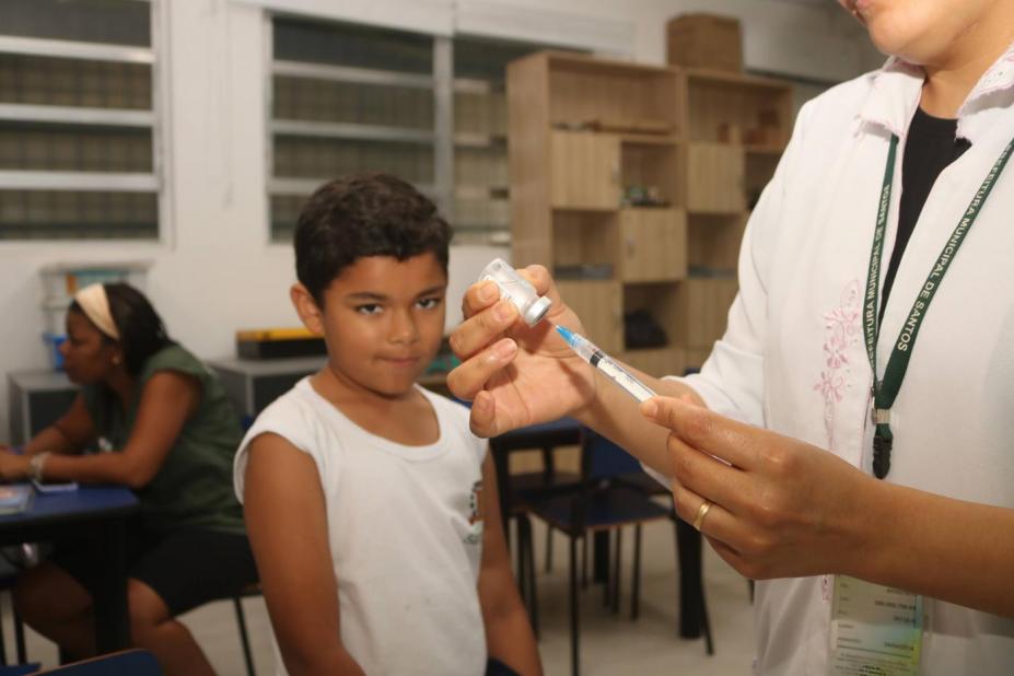 Campanha de imunização escolar em Santos registra alta de 25%