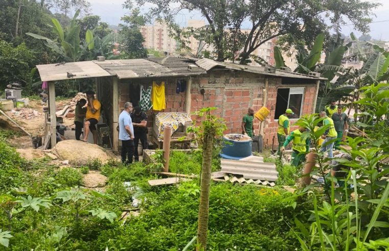 Ação na Zona Noroeste desmonta ocupação irregular e pune crimes ambientais