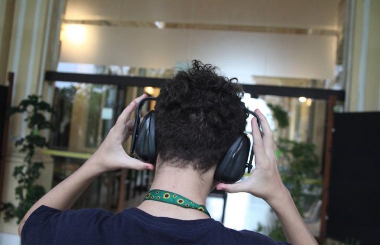 Santos mantém distribuição gratuita de abafadores de ruído