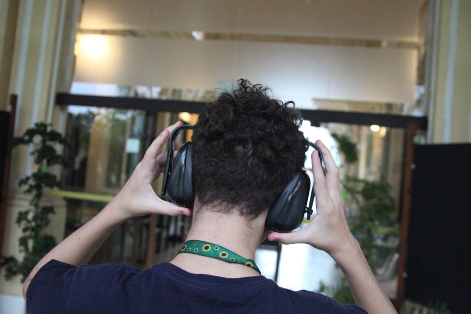 Santos mantém distribuição gratuita de abafadores de ruído