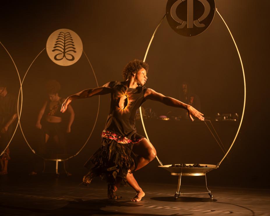 Espetáculo “Carvão”, da Cia. Sansacroma, chega a Santos com apresentação gratuita