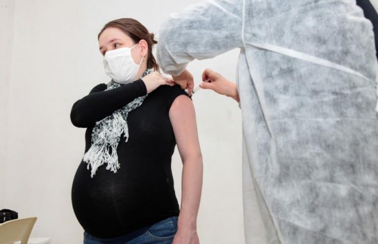 Santos inicia vacinação contra VSR para gestantes