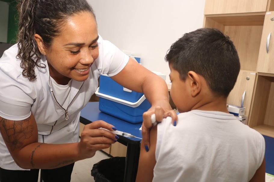 Vacinação nas escolas de Santos cresce 44,8% em 2025