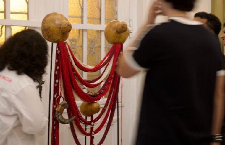 Exposição destaca espiritualidade e ancestralidade em Santos