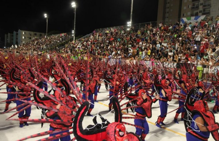 Venda de ingressos para o Desfile das Escolas de Samba começa nesta quinta