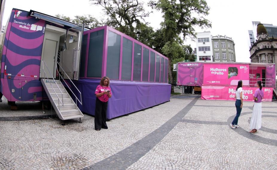 Carretas da Mamografia e do Empreendedorismo oferecem serviços gratuitos no Centro