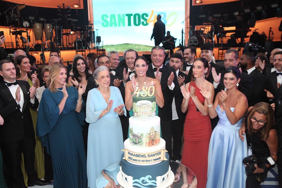 Baile Oficial de Santos 2026 une celebração e solidariedade