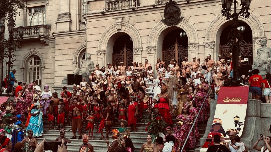 Mostra de Arte do Cortejo do Maracatu Quiloa movimenta Santos