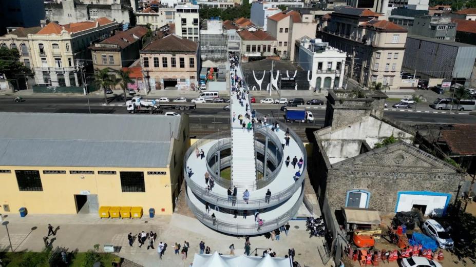 Passarela Porto-Cidade será interditada para obras de segurança no Parque Valongo