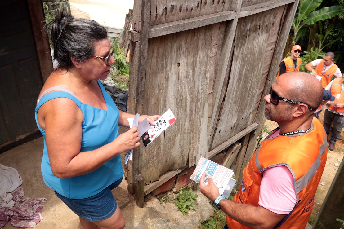 Defesa Civil de Santos realiza simulado com nova sirene de alerta na Vila Progresso