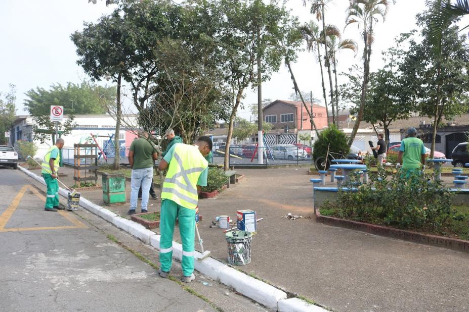 Programa Viva o Bairro inicia 10ª etapa em Santos com mutirão de serviços