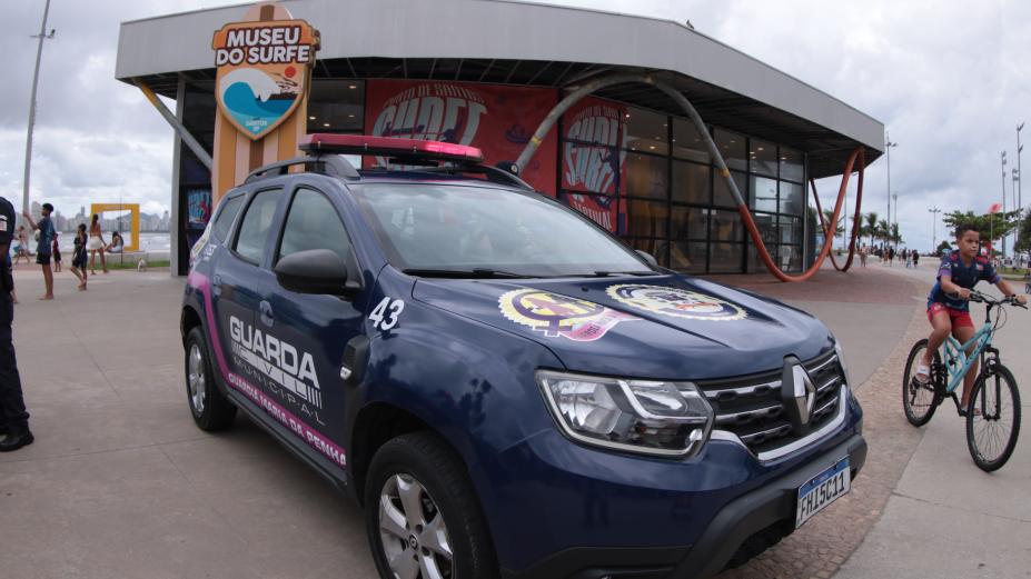 Viaturas do programa Guardiã Maria da Penha recebem nova identidade visual
